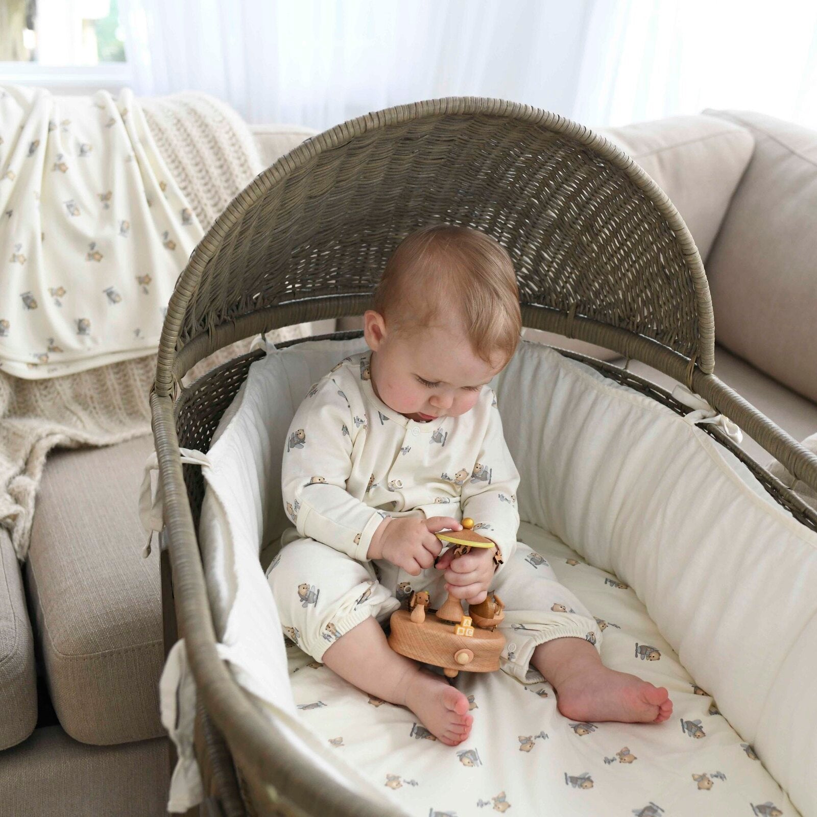 CONVERTER GOWN - AIRPLANE BEARS