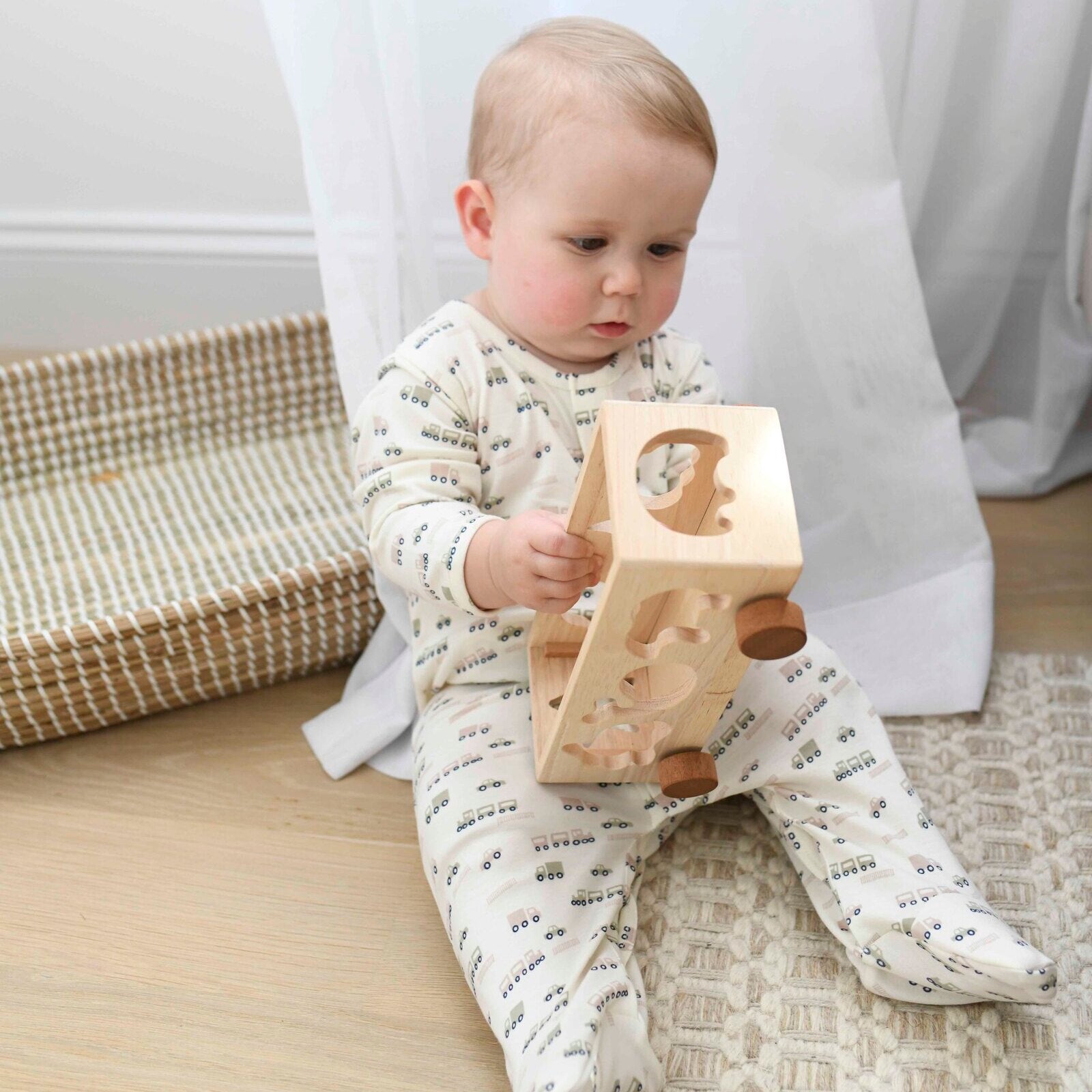 FOOTIE - TRANSPORTATION