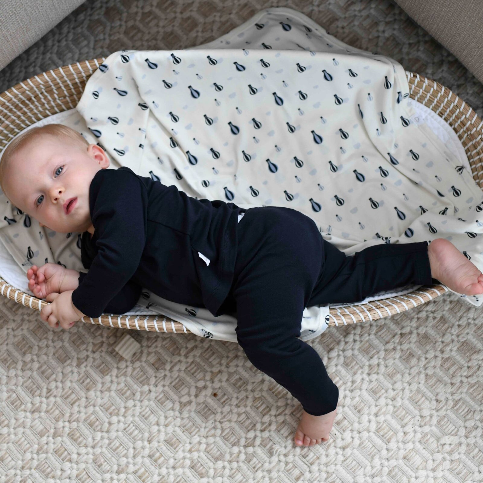 RECEIVING BLANKET - BALLOONS AND CLOUDS